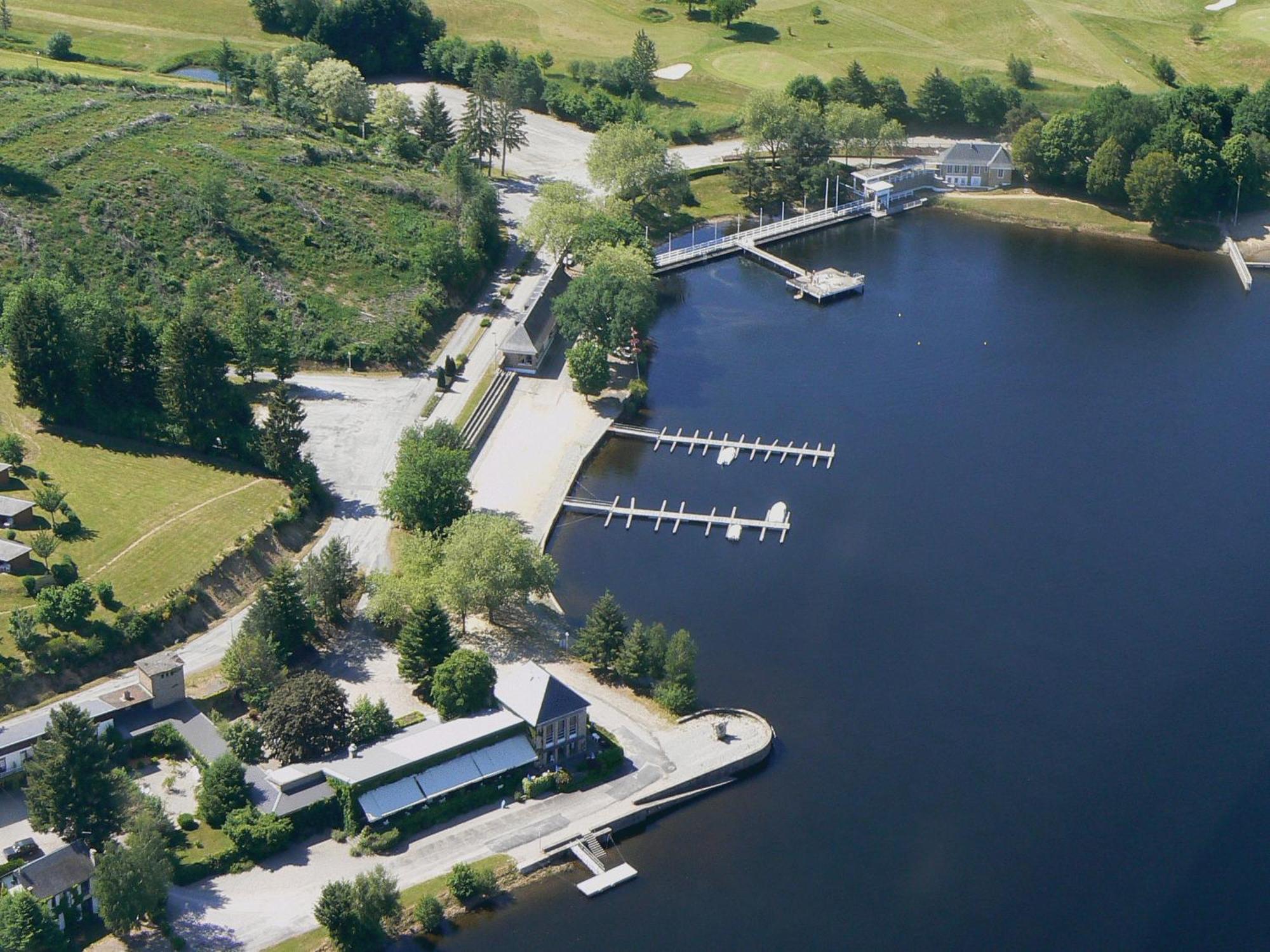 Logis Hotel Du Lac Neuvic  Εξωτερικό φωτογραφία