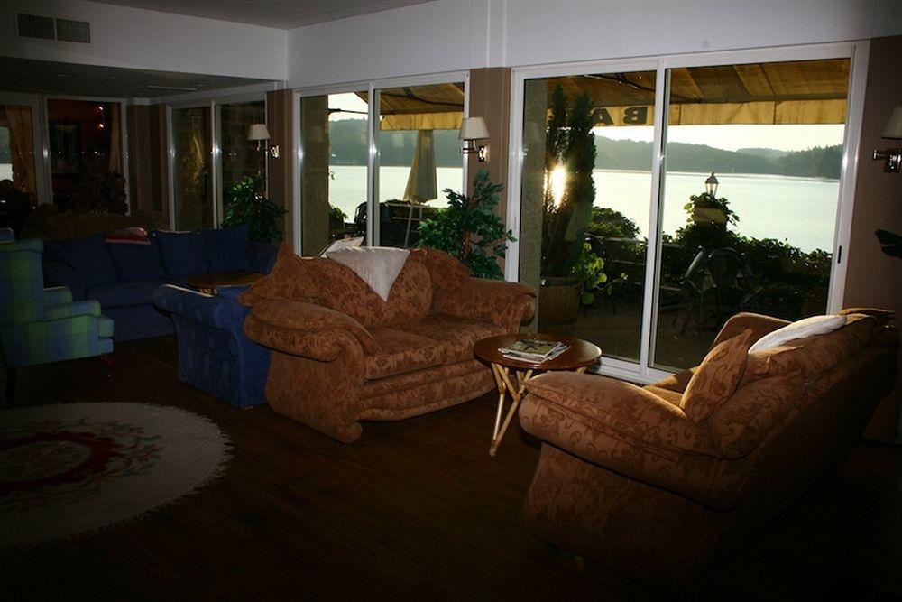 Logis Hotel Du Lac Neuvic  Εξωτερικό φωτογραφία