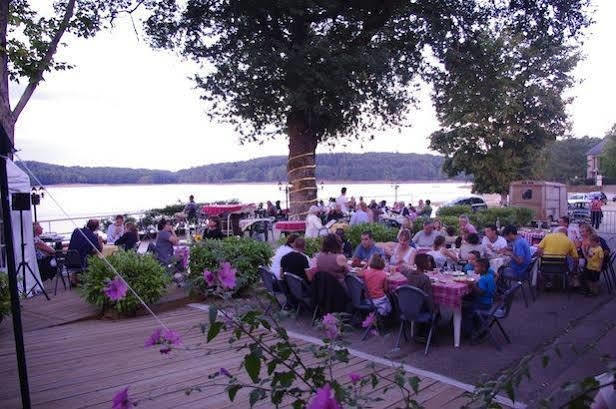 Logis Hotel Du Lac Neuvic  Εξωτερικό φωτογραφία